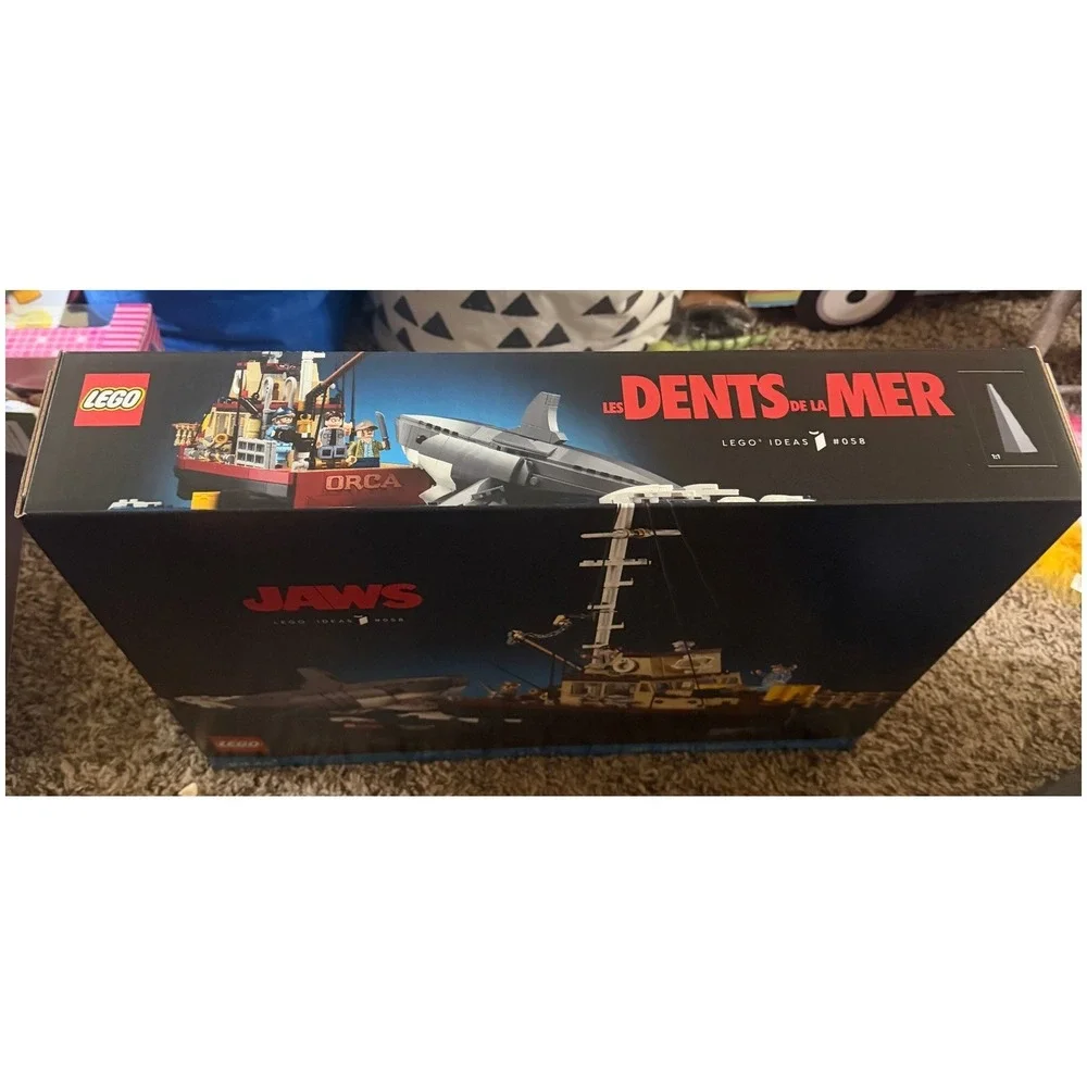 Lego Ideas Jaws Diorama Building Set (NWT) 21350 - Picture 2 of 6